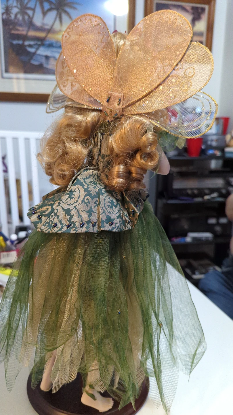 Franklin Mint Titania the Fairy Queen - photo 2