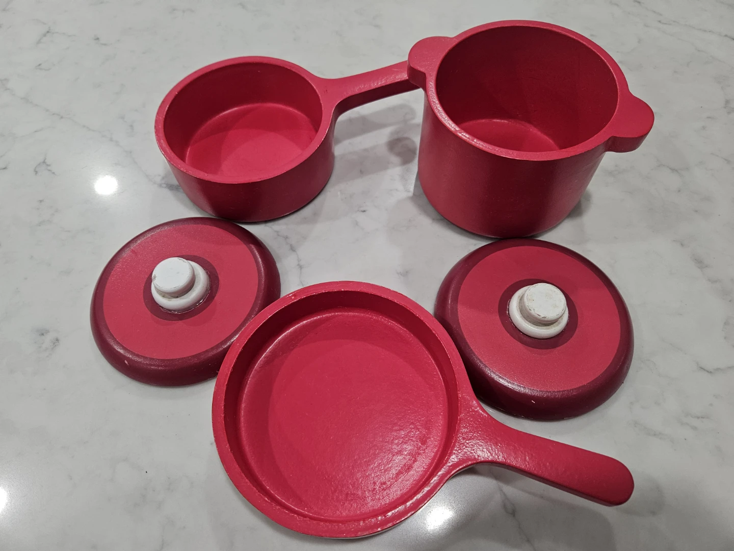 Melissa & Doug Wooden Pots and Pans Play Set with Oven Mitt - photo 3