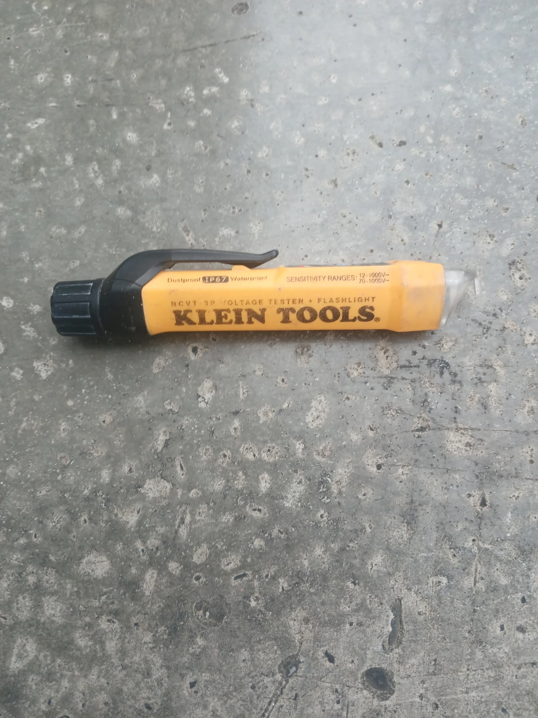 Voltage tester.