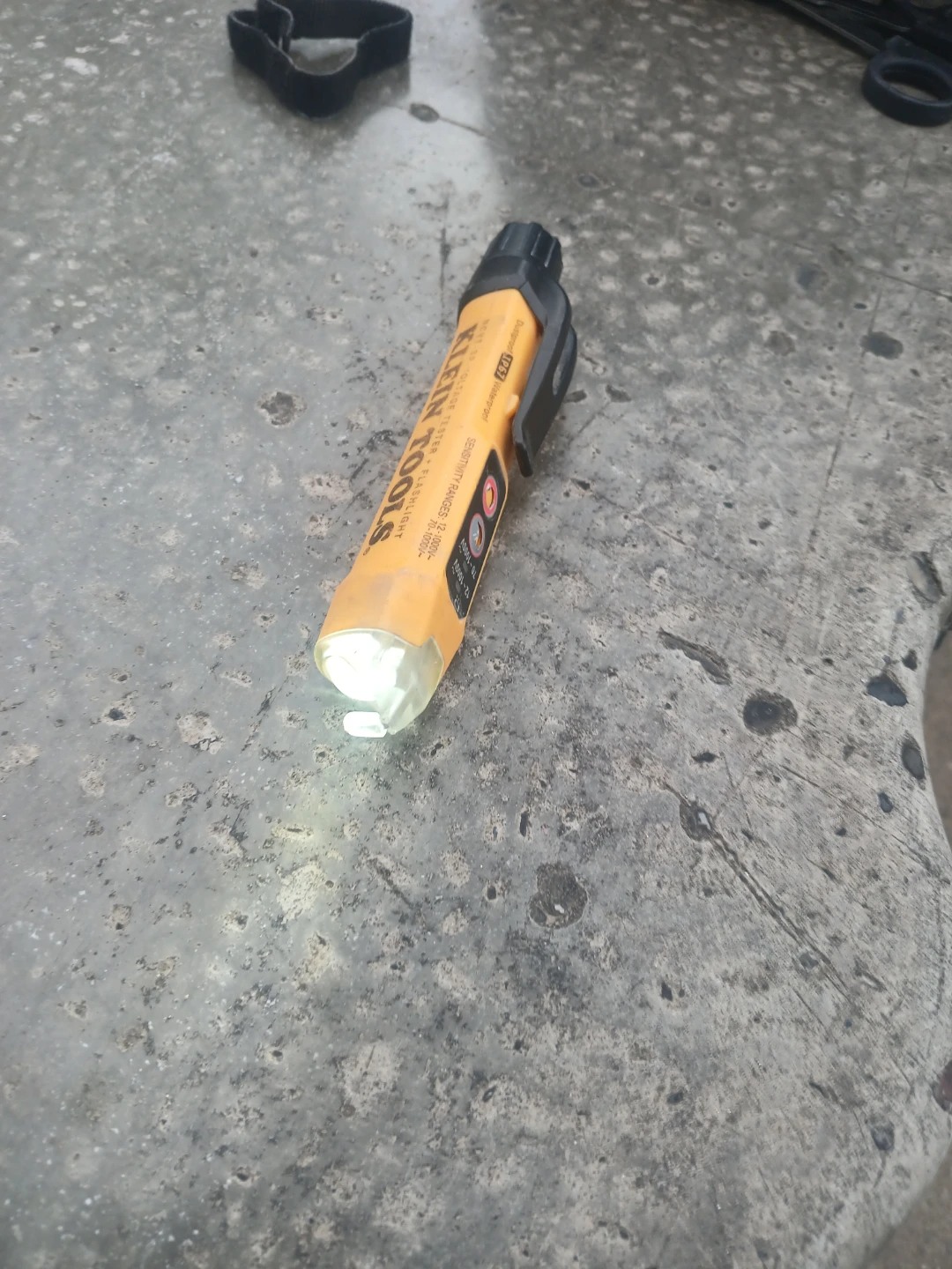 Voltage tester. - photo 3