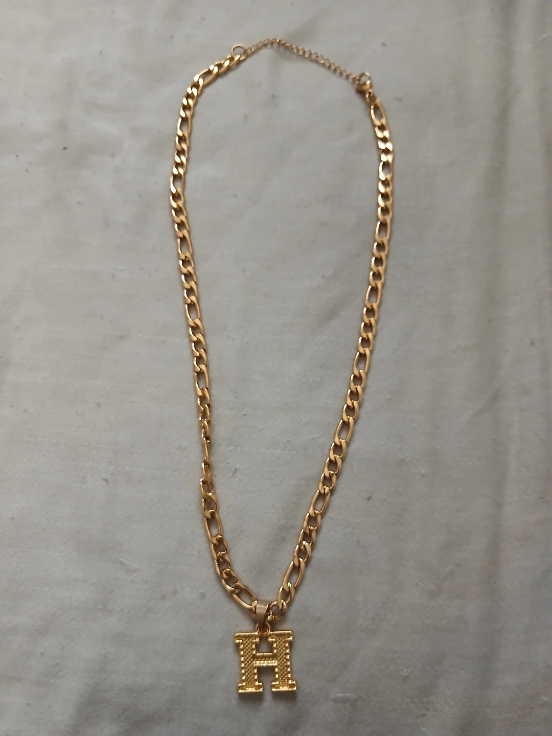 18K Gold Plated 304 Stainless Steel Necklace W/ Letter H Pendant