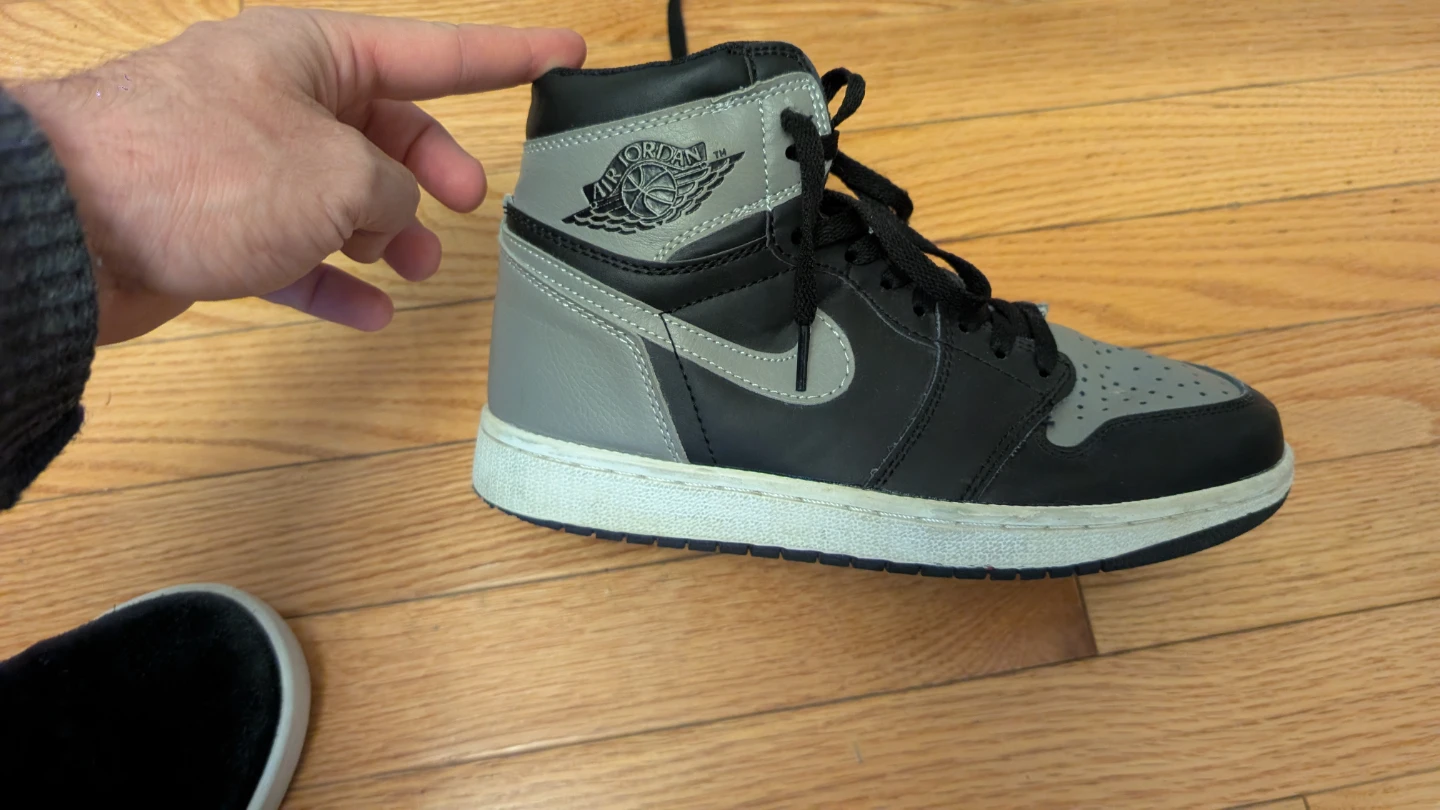 Nike Air Jordan 1 High Retro Shoes