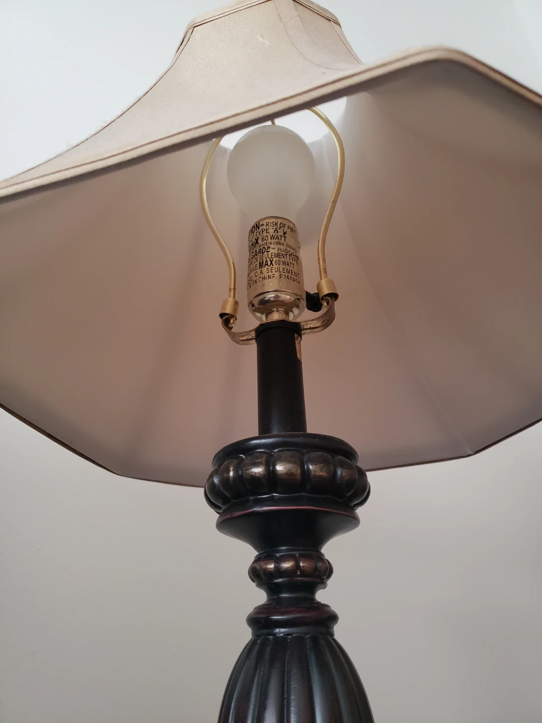 Table Lamp with Decorative Accent from Bombay company. - photo 3