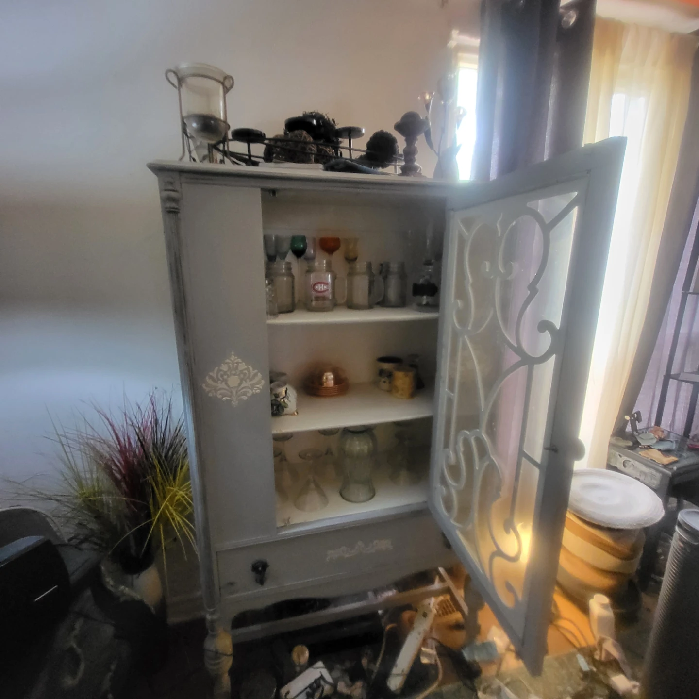 Vntg Gorgeous Display Cabinet with Glass Door - photo 2