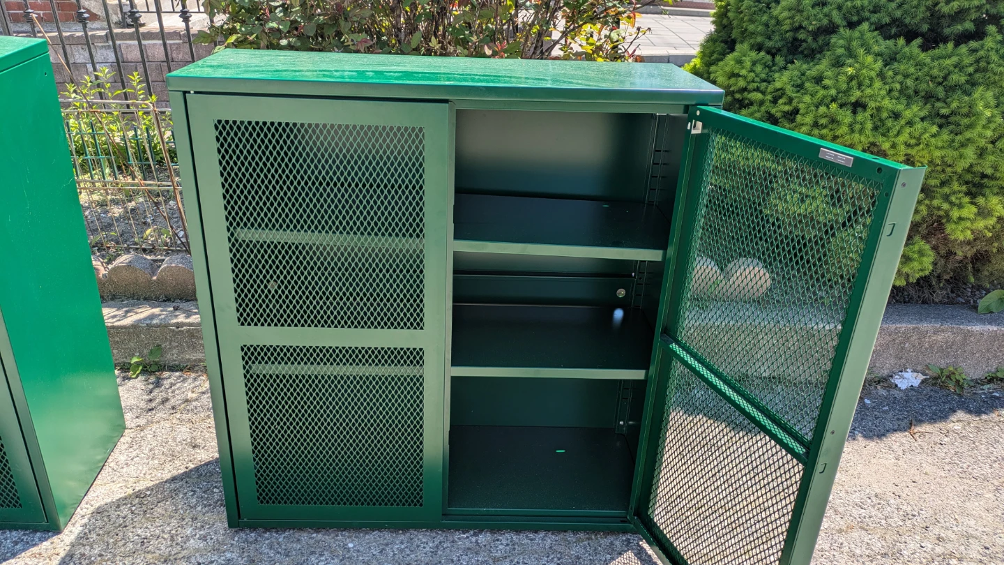 Green Metal Storage Cabinets (Set of 2) - photo 2