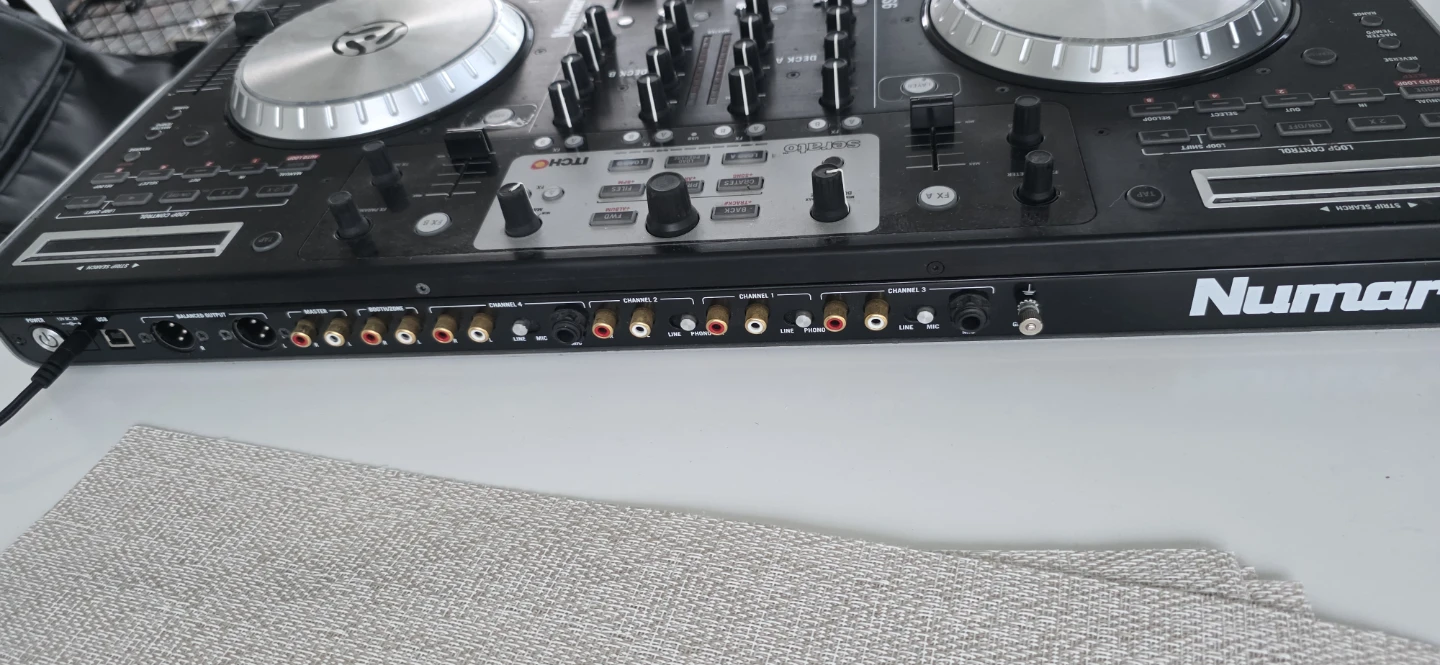 Numark NS6 DJ Controller - photo 2