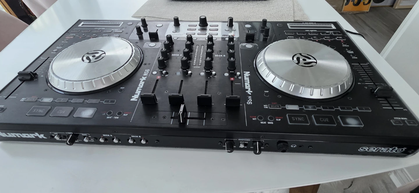 Numark NS6 DJ Controller - photo 3