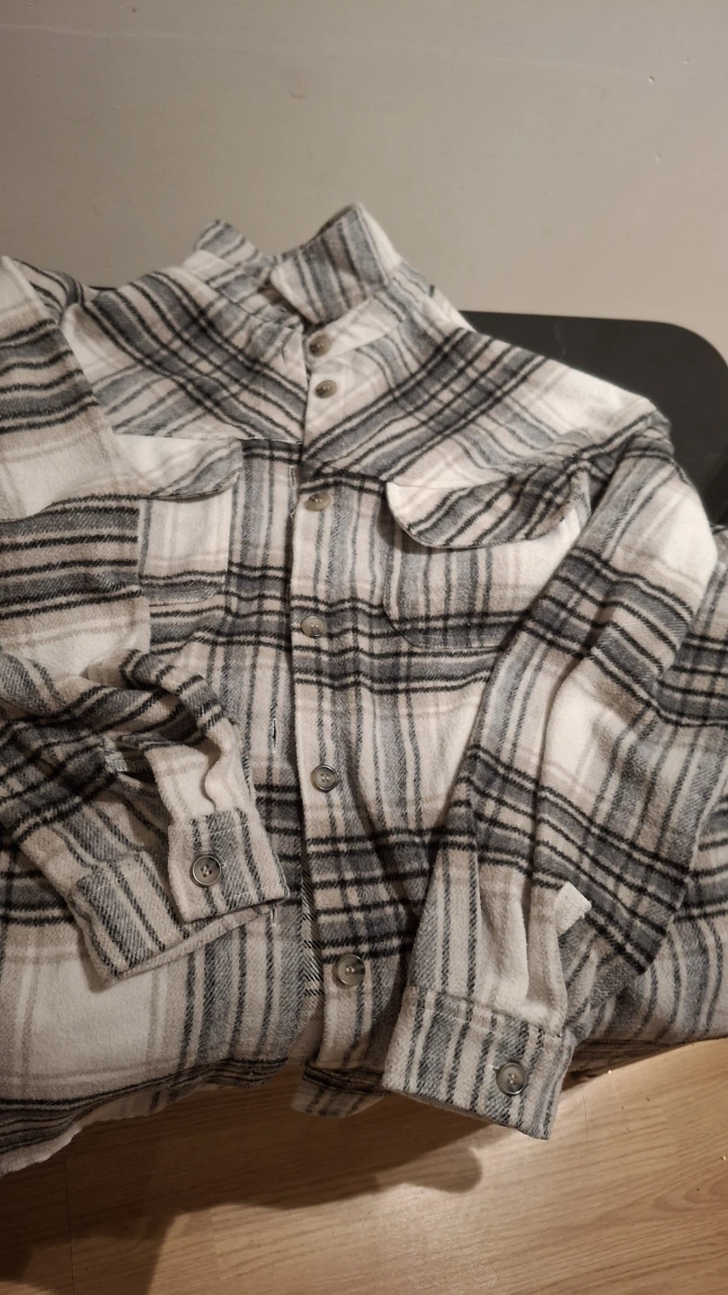 White Plaid Flannel Shirt - Size M/L