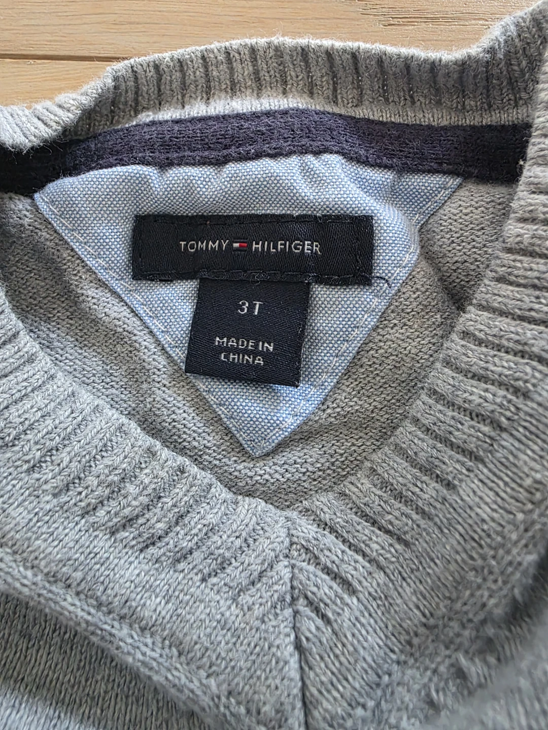3T Tommy Hilfiger Sweater - photo 2