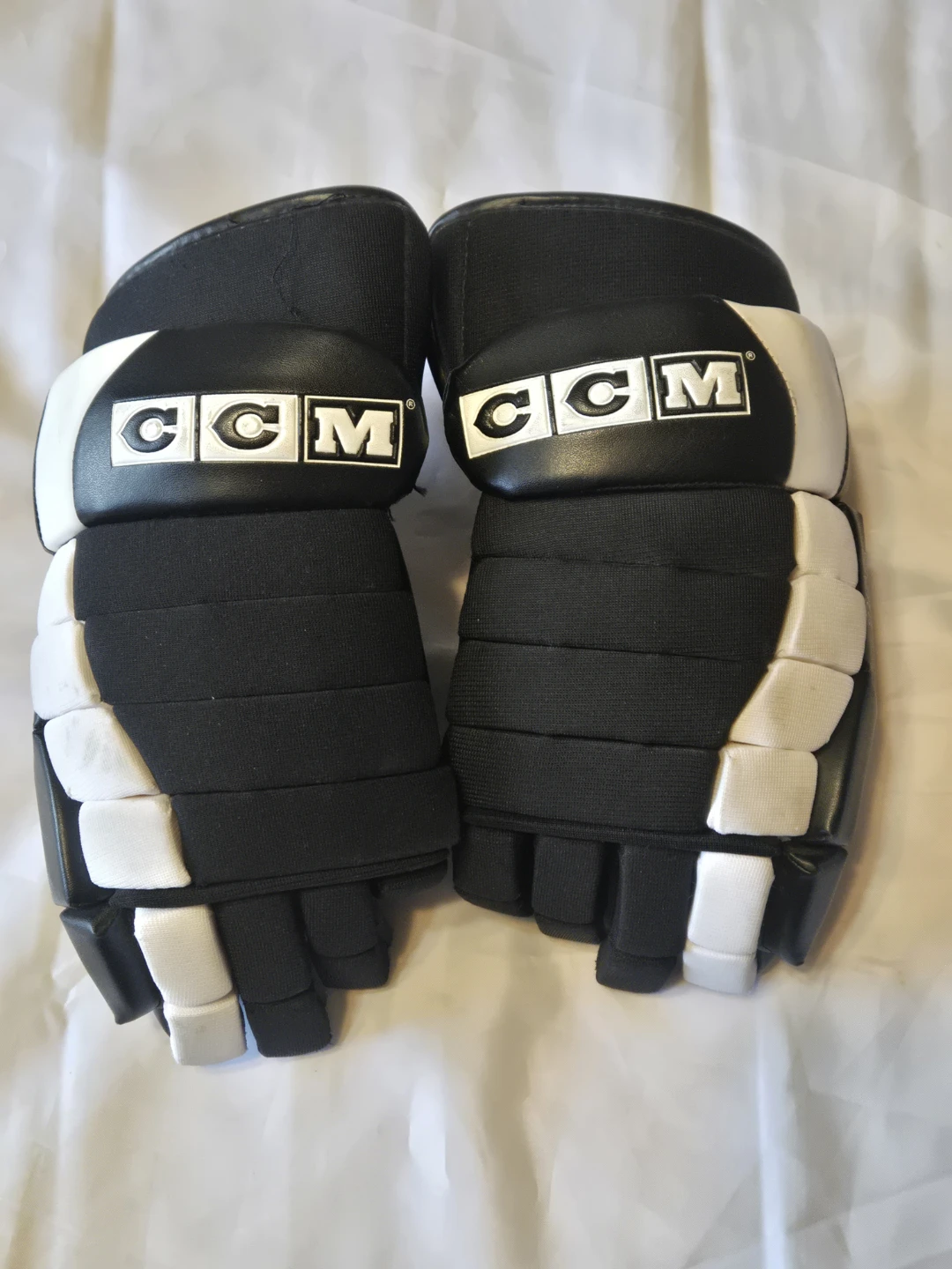 CCM Hockey Gloves - 15"/38CM