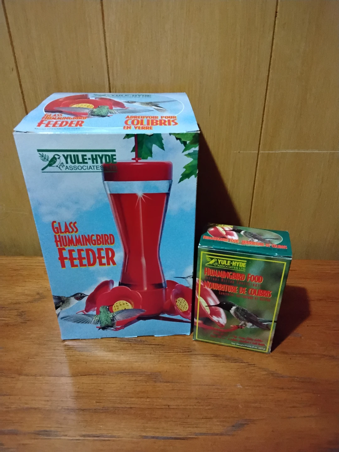 Yule-Hyde Glass Hummingbird Feeder