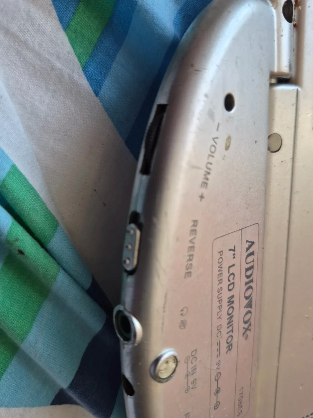 Audiovox 7" LCD Monitor - photo 2