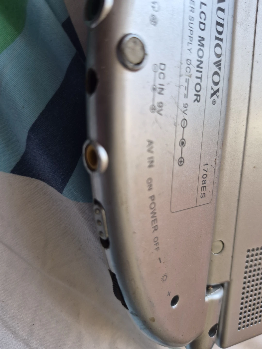 Audiovox 7" LCD Monitor - photo 3