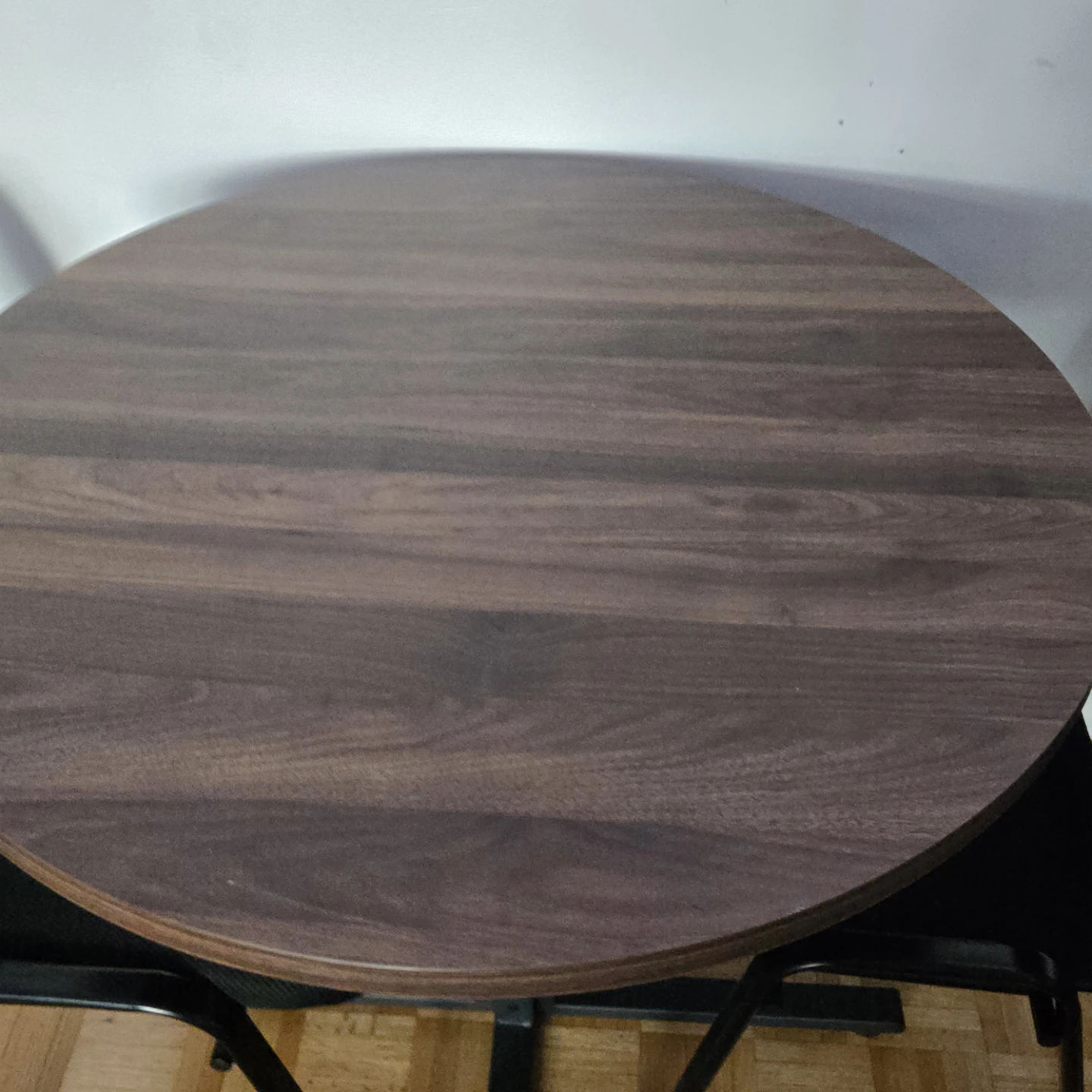 Dinning table and two chairs . - photo 2