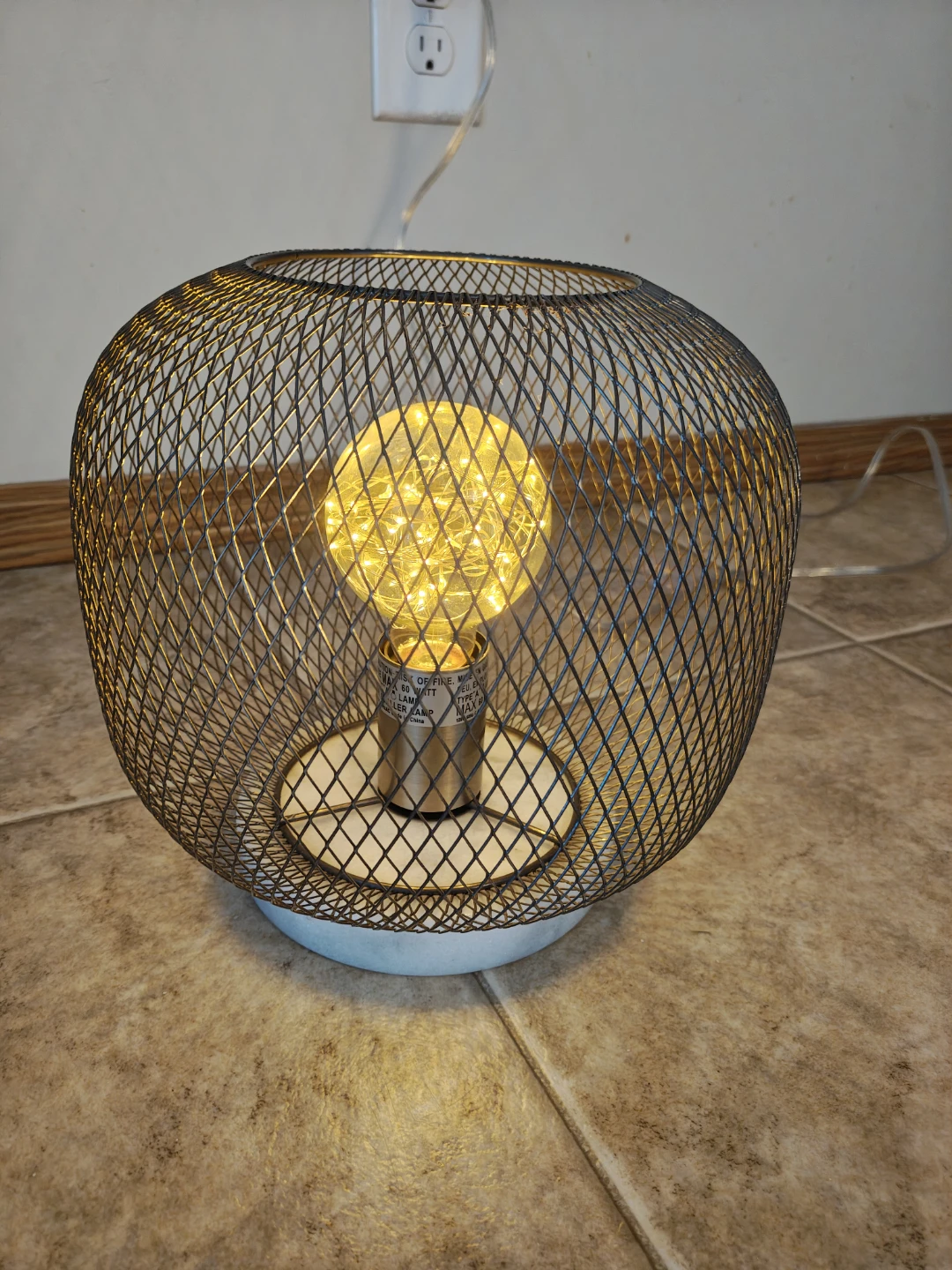 Wire Mesh Globe Table Lamp with LED Bulb - photo 2