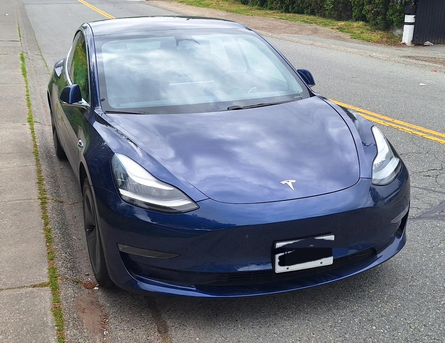 Tesla Model 3 Standard Plus - Blue