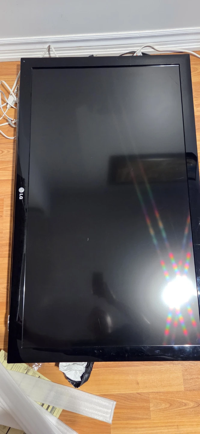LG 47" Flat Screen TV - photo 4