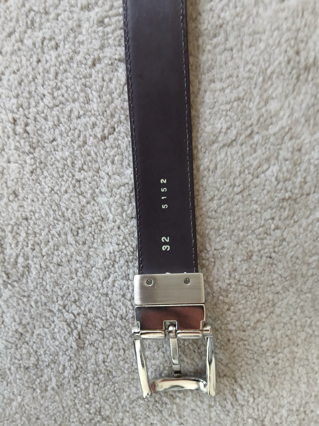 Classic brown leather belt; size 32 - photo 4