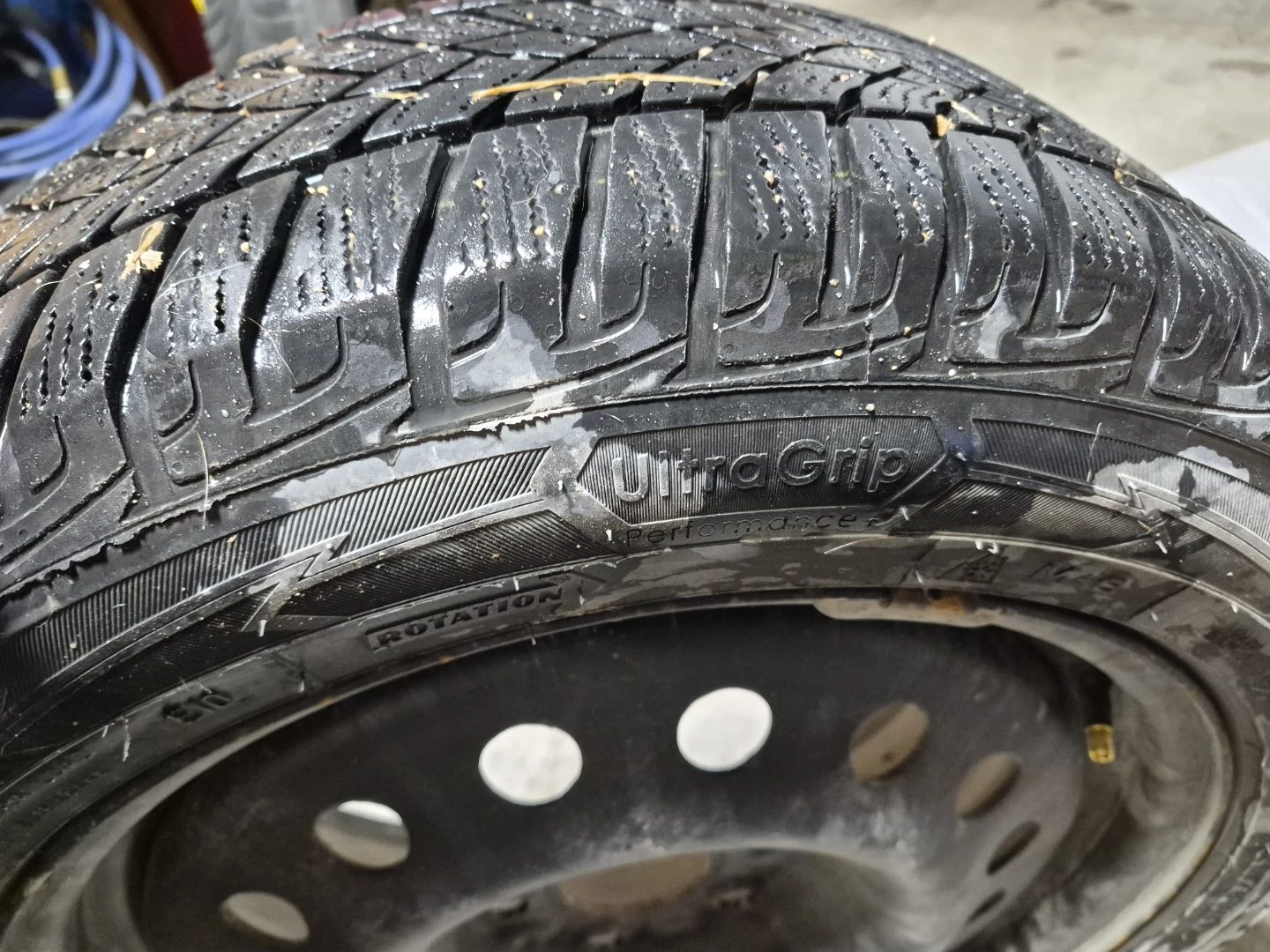 Winter tires on rim 215/55/17 Goodyear Ultragrip