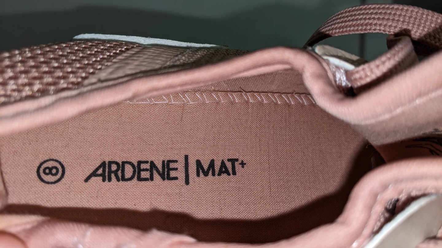 Ardene Pink Mesh Sneakers Size 8 - photo 4