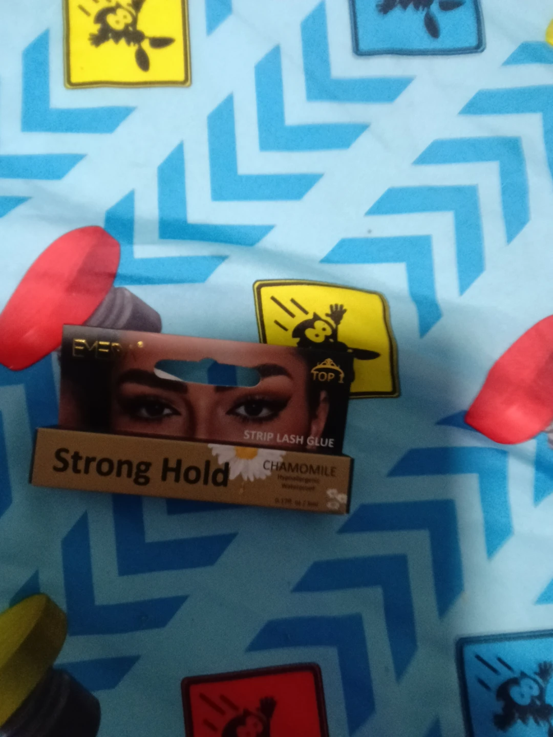 Eylure Strong Hold Strip Lash Glue with Chamomile