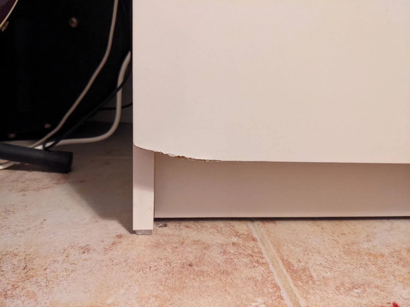 White Ikea Malm nightstand with 2 drawers - photo 3