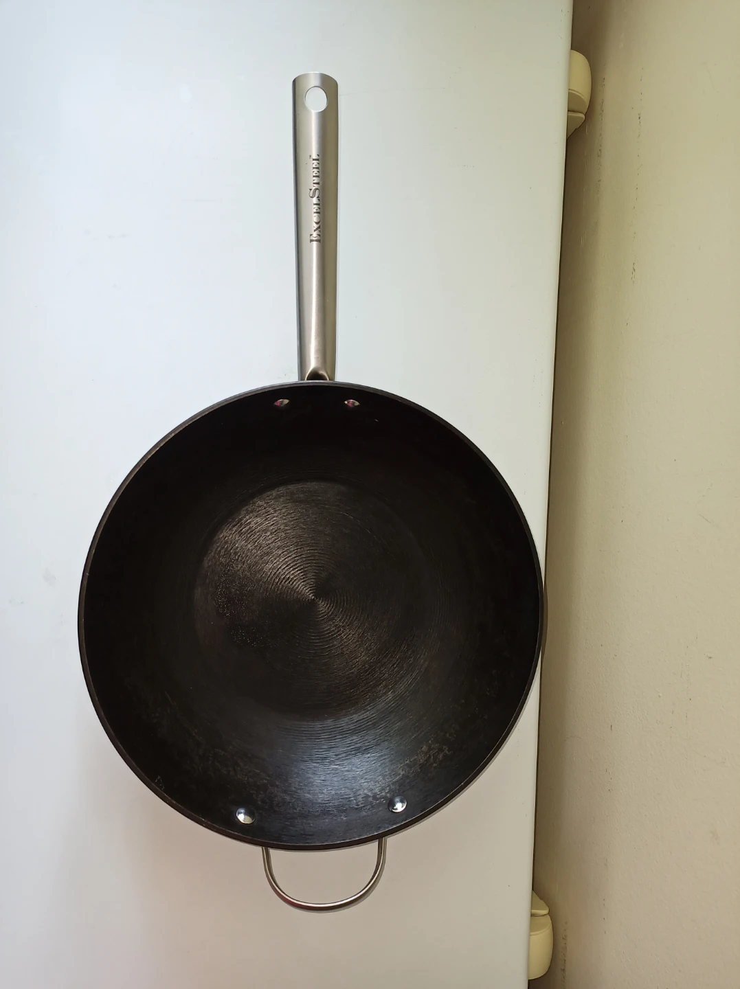 13" ExcelSteel Super Lightweight Cast Iron Wok