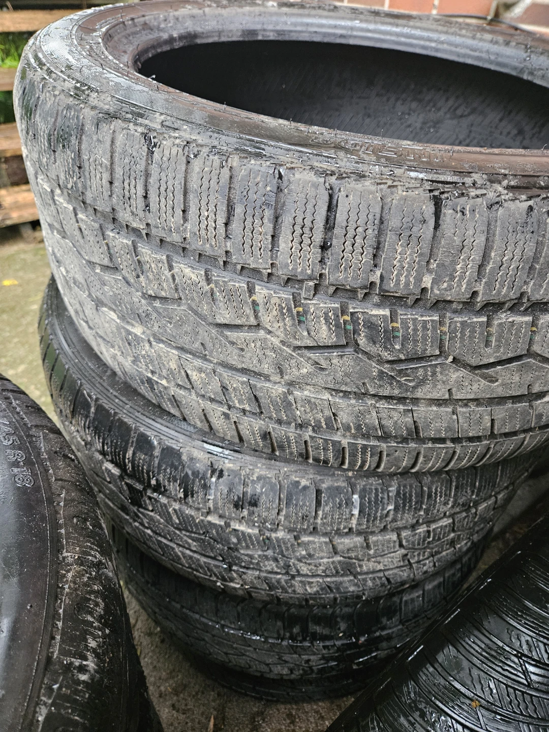 245/45/18 all season TOYO tires - photo 2