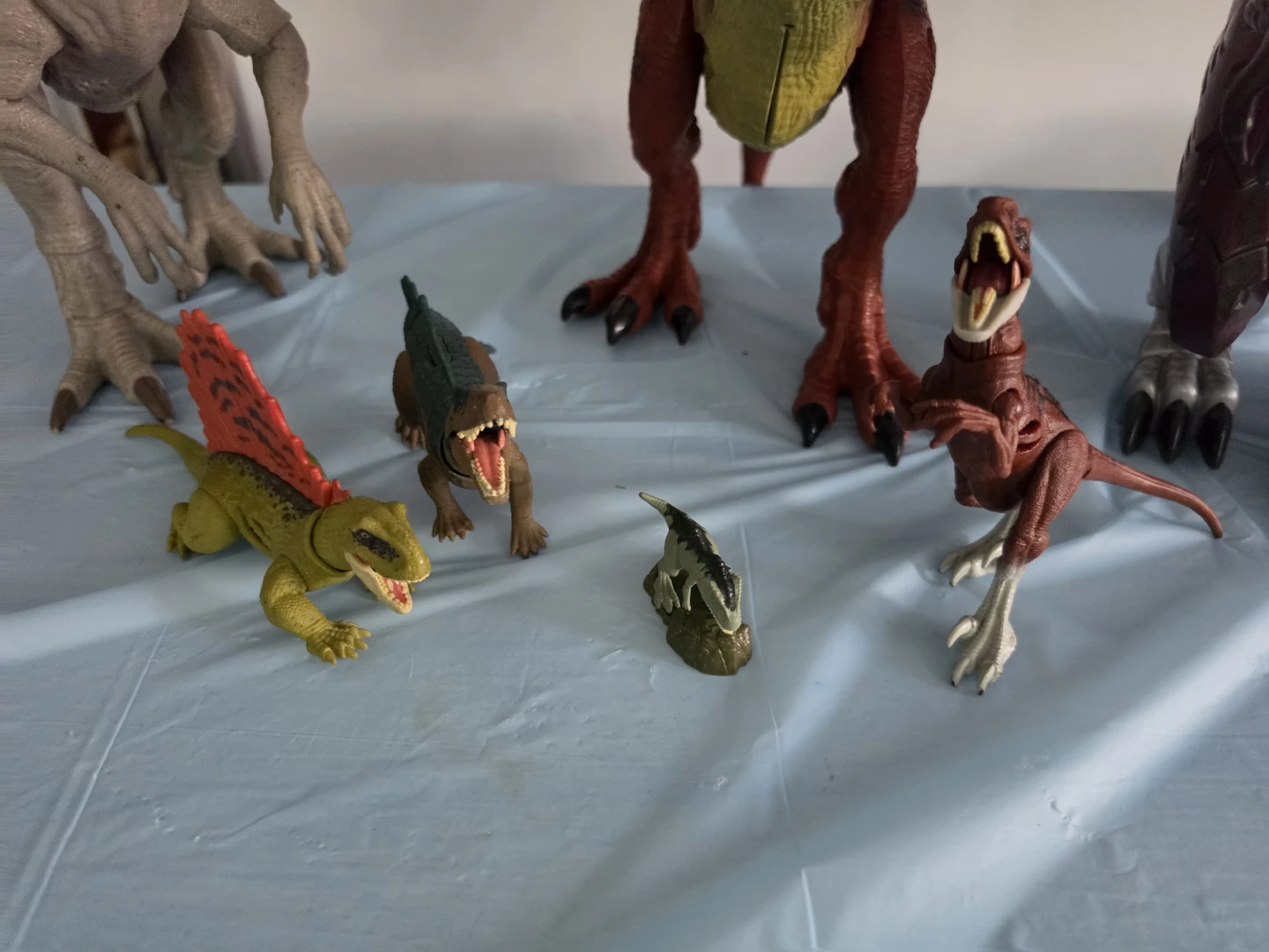 Jurassic World Dinosaur Toy Figures Lot - photo 5