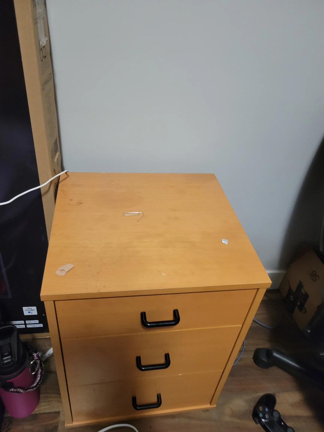Wooden 3-Drawer side bed cabinet. - photo 2