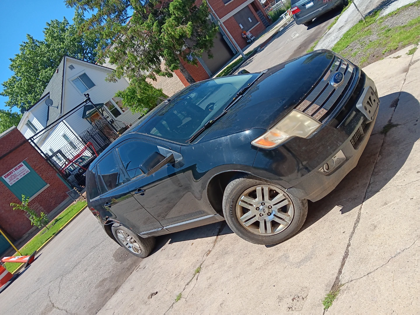 Black Ford Edge SUV - photo 2