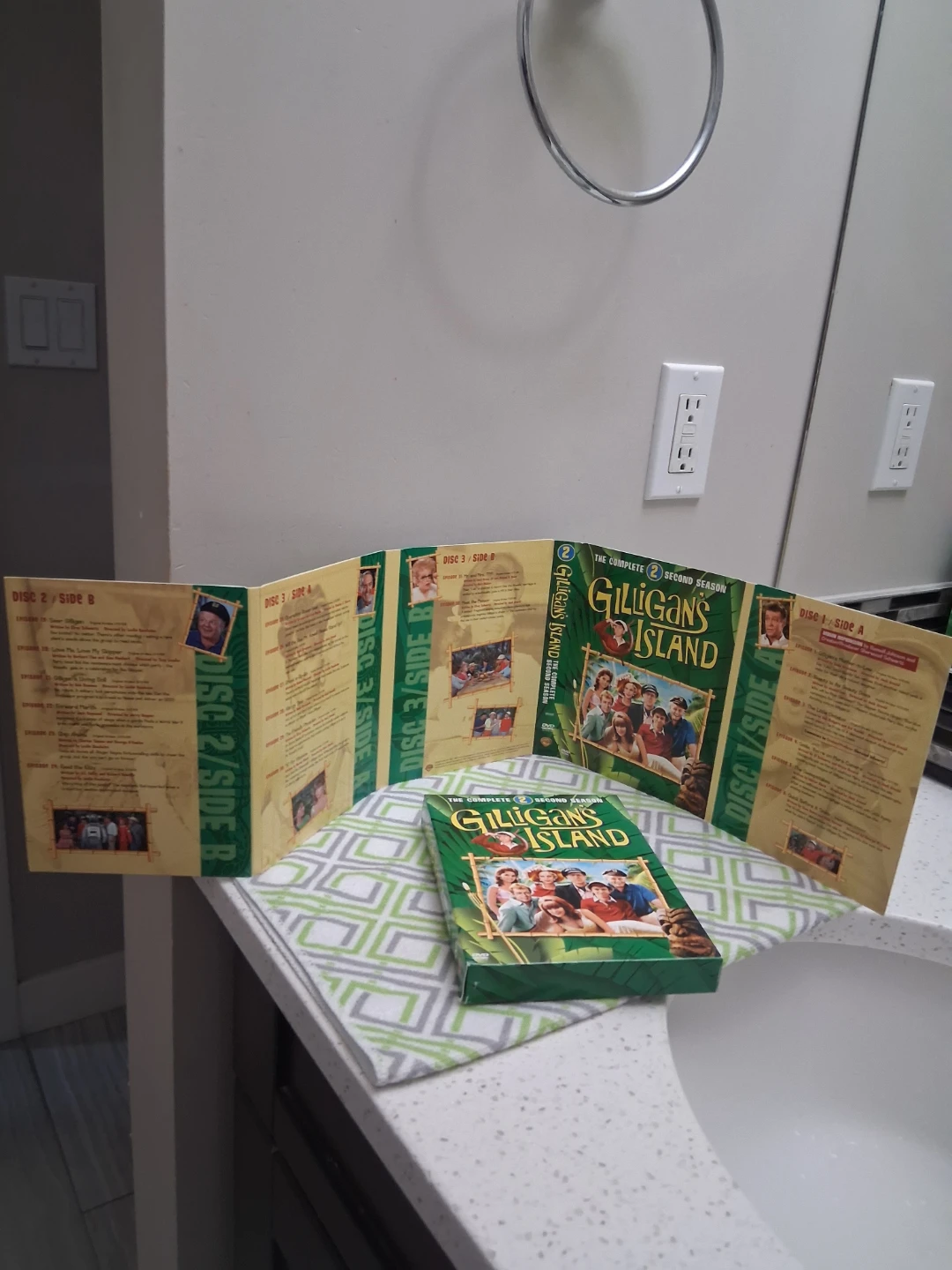 Gilligan's Island: The Complete Second Season DVD Set - photo 3