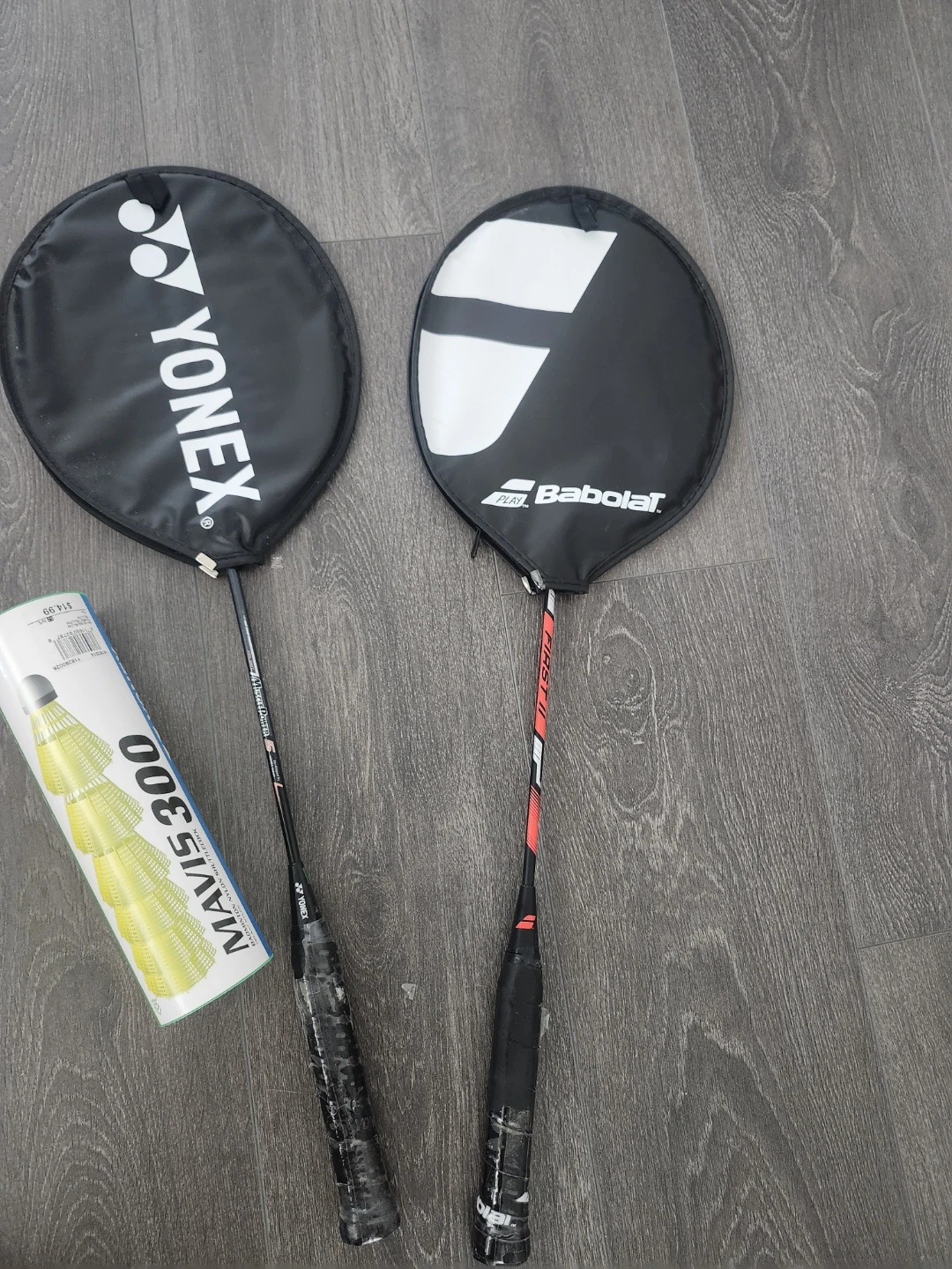 Yonex & Babolat Badminton Rackets with Mavis 300 Shuttlecocks - photo 2