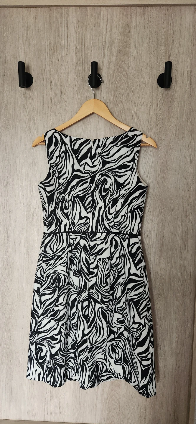 Evan-Picone Black & White Zebra Print Dress Size 4 - photo 2