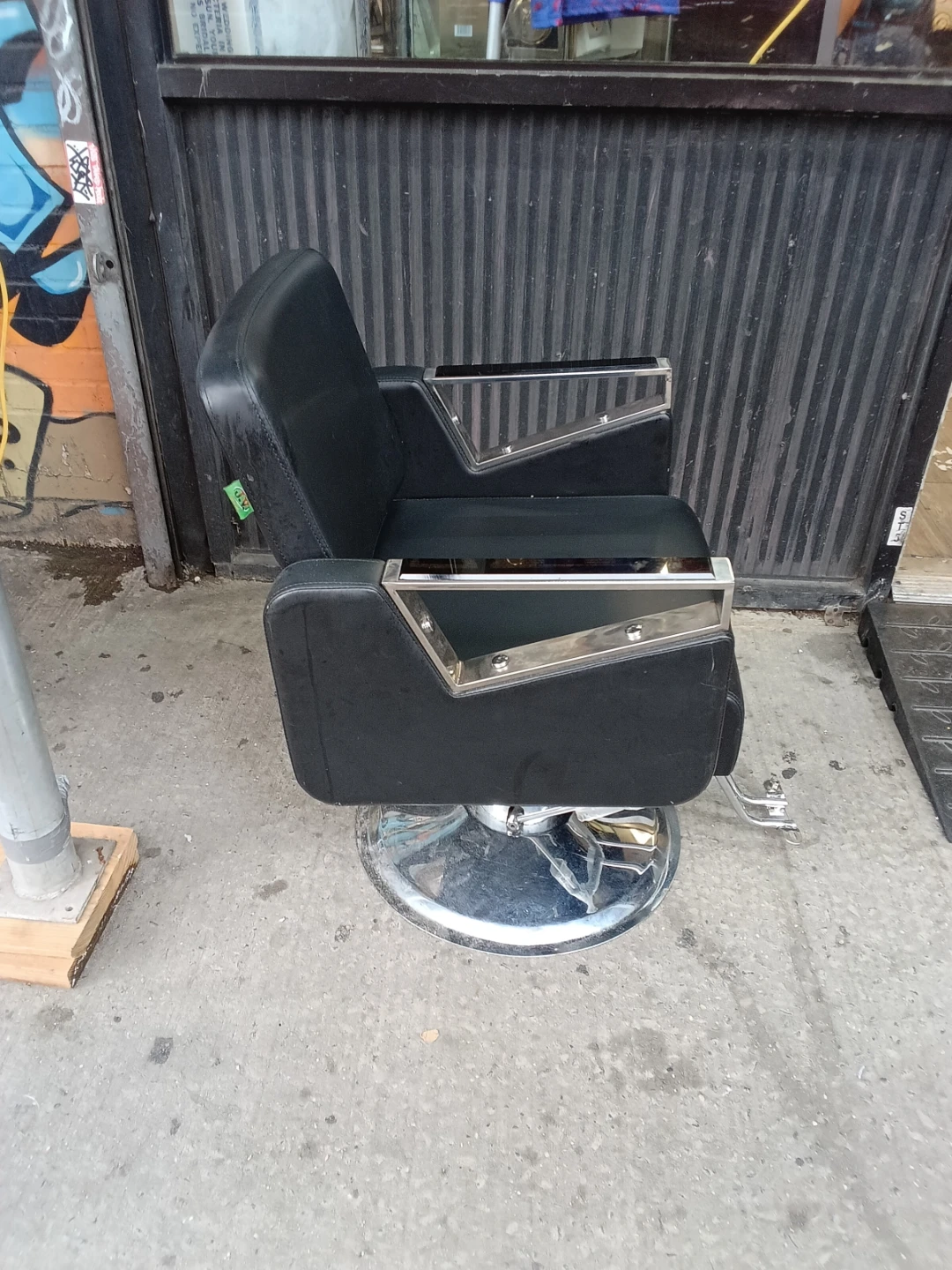 Black Barber Chair with Chrome Accents - photo 2