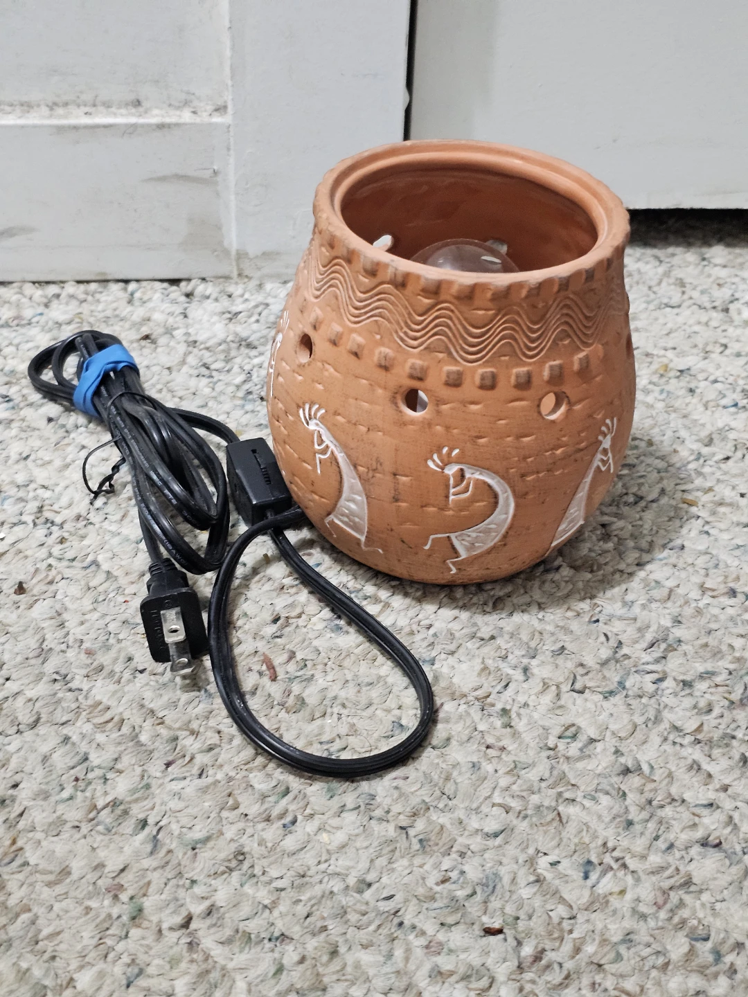 Terracotta Wax Melt Warmer with Kokopelli Design
