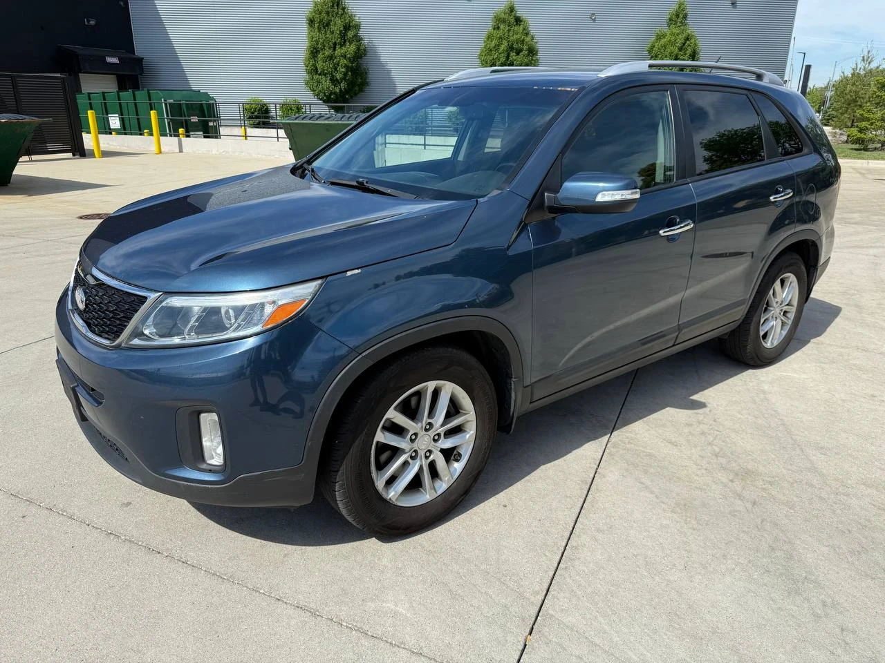 2014 Blue Kia Sorento SUV - photo 2