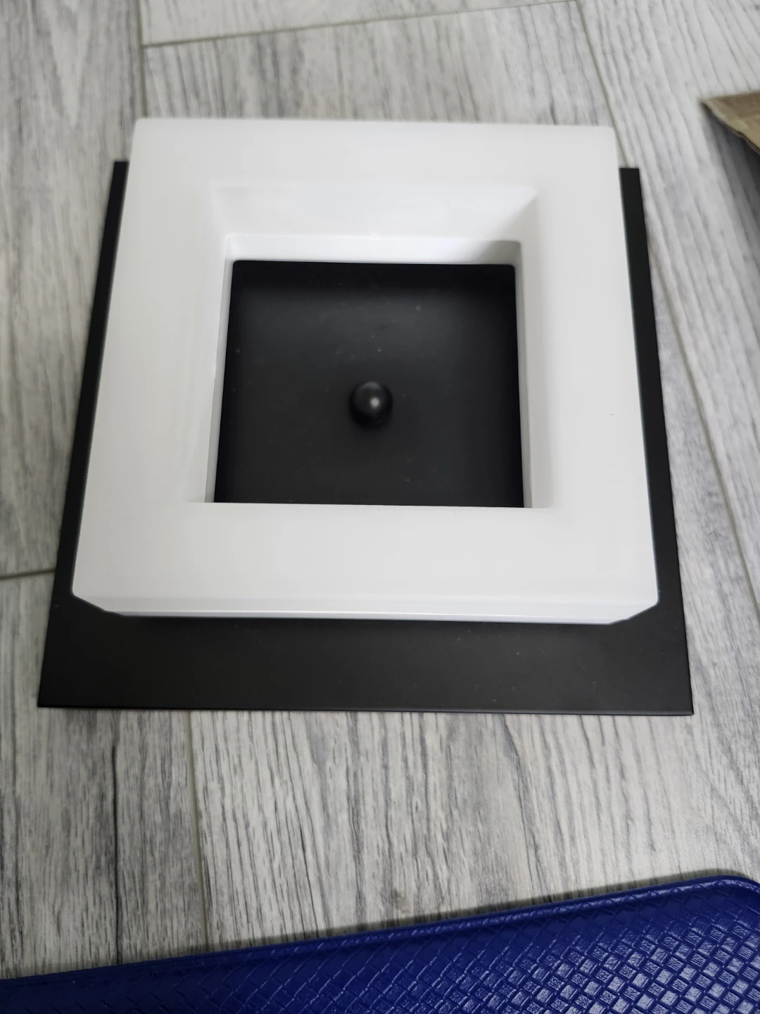 Square LED Ceiling Light Fixture - photo 2