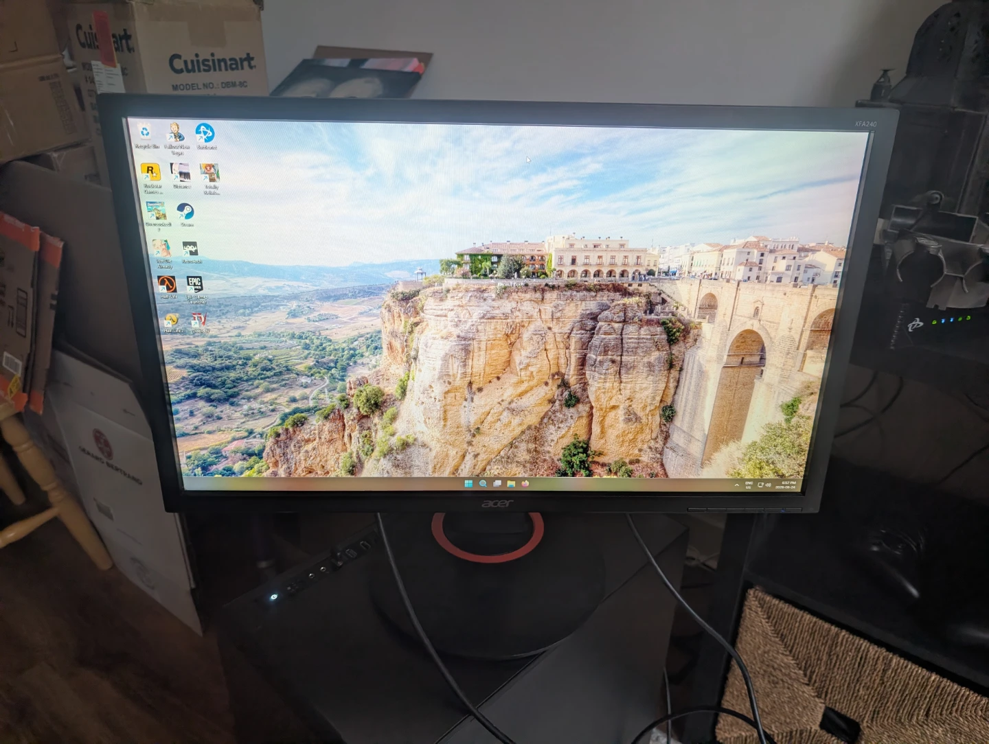 144Hz 1ms 24" gaming monitor