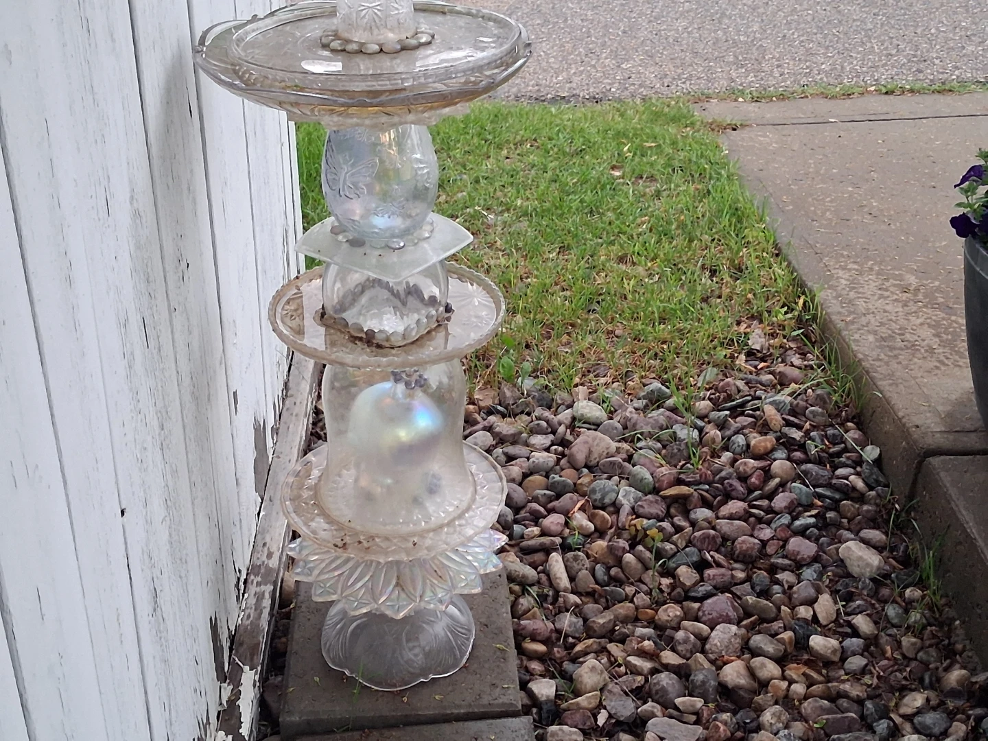 Upcycled Glass Garden Stake - photo 2