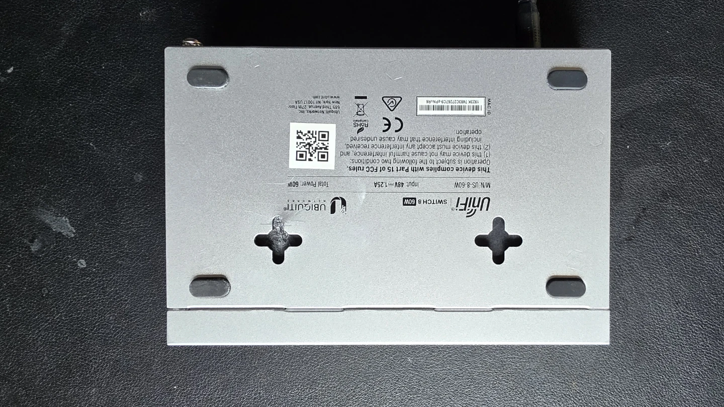 Ubiquiti UniFi Switch 8 60W - photo 2
