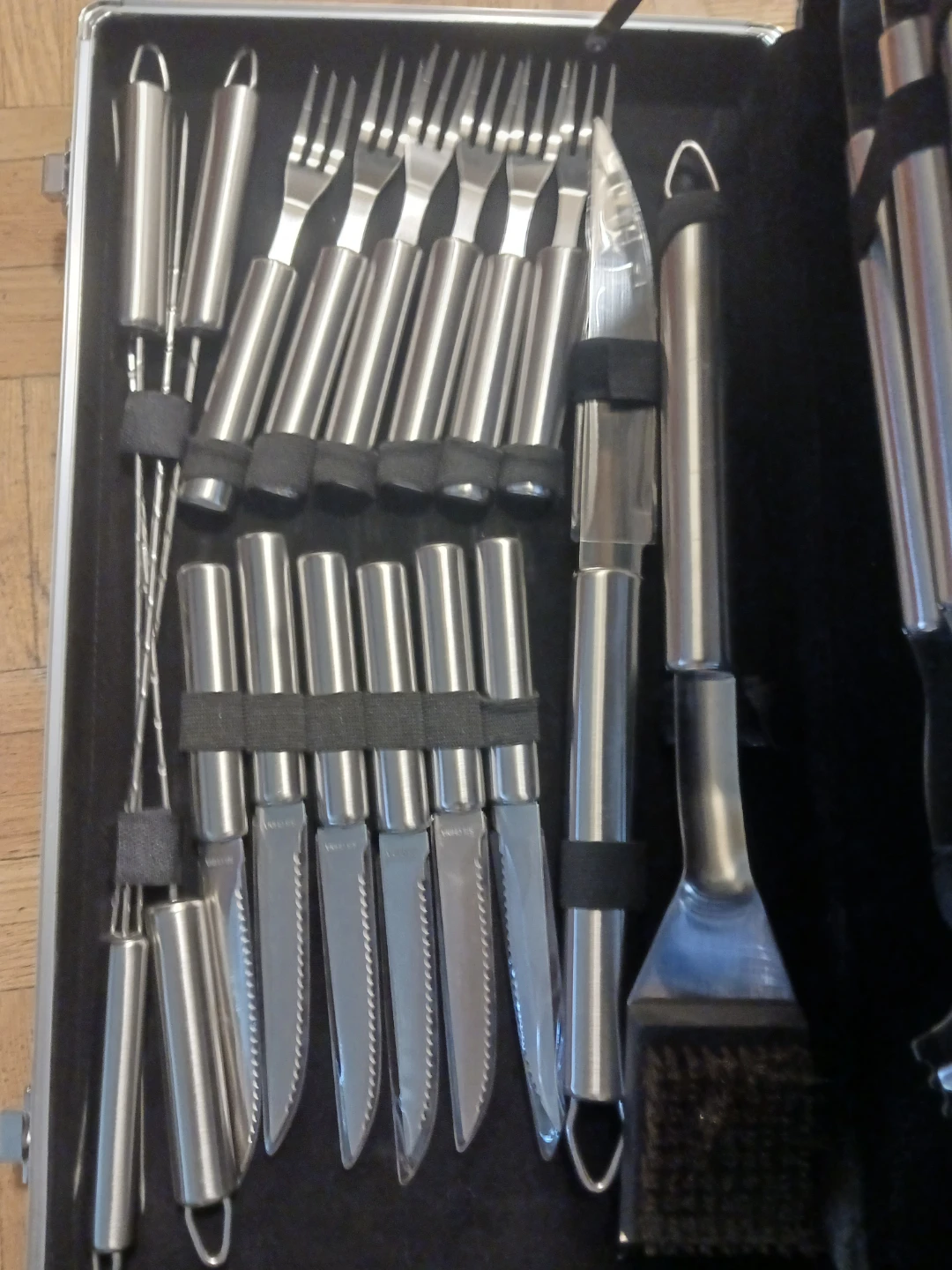 BBQ Tool Set in Aluminium Case - photo 2