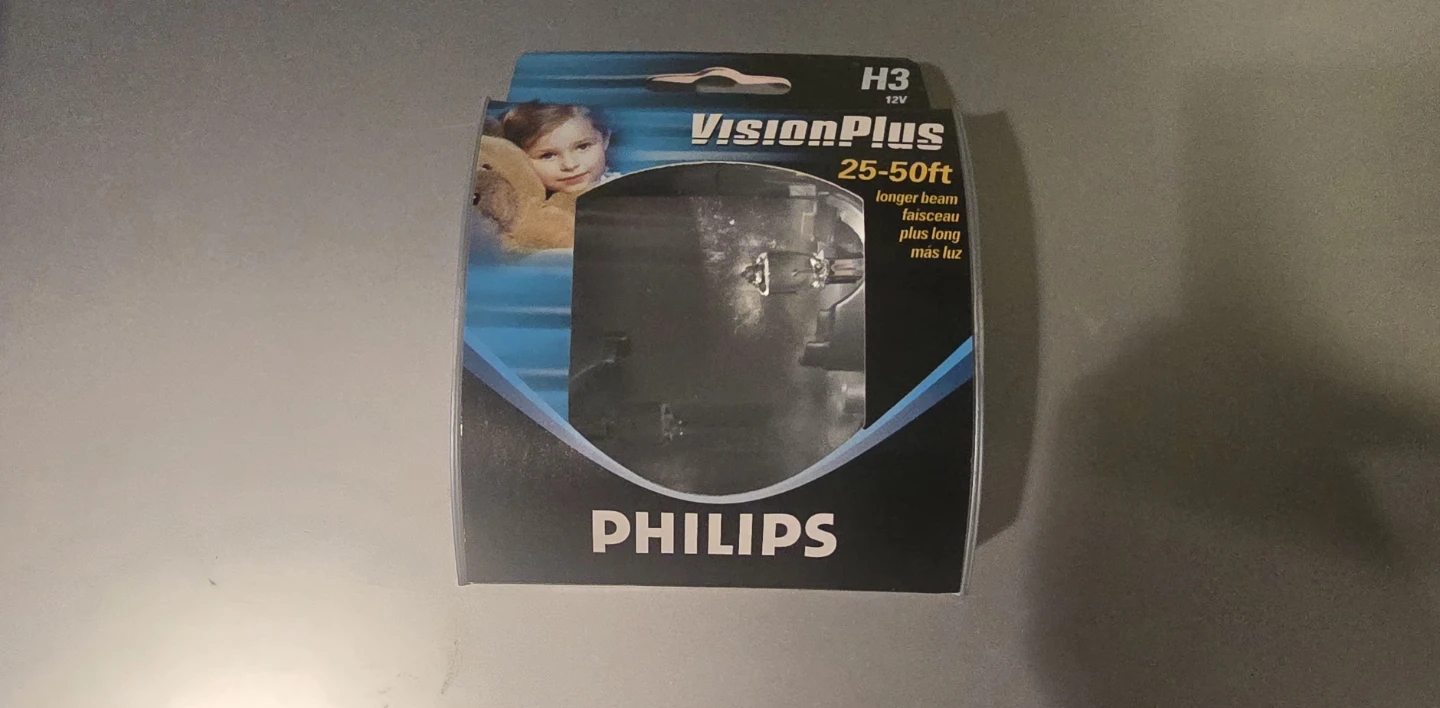 Philips VisionPlus H3 12V Headlight Bulb - photo 2