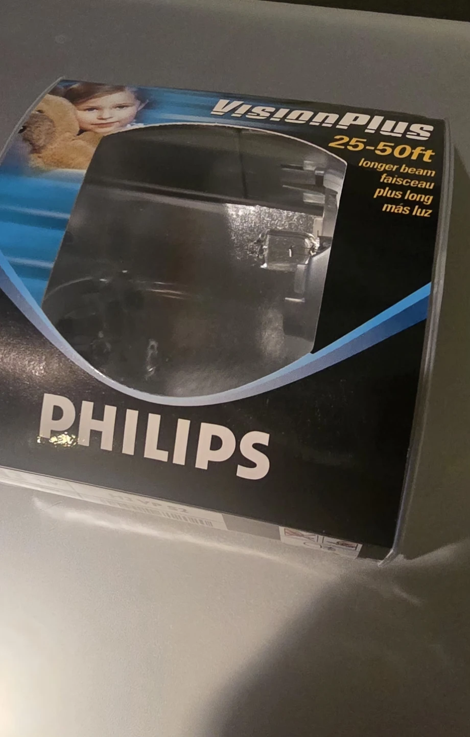 Philips VisionPlus H3 12V Headlight Bulb - photo 3