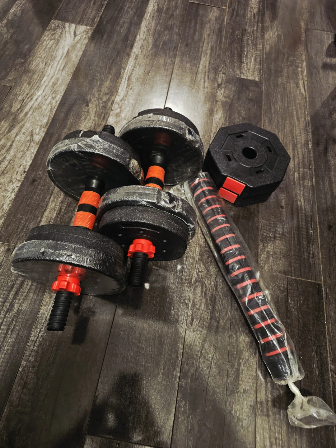 Adjustable Weight Bench with Dumbbells