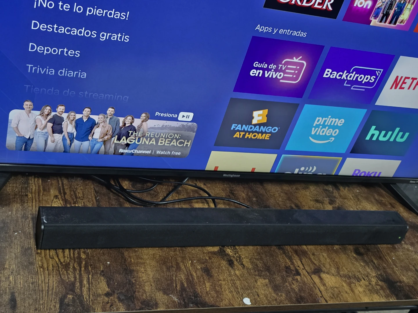 Westinghouse Roku TV | 4k | 50 in and sound bard - photo 3