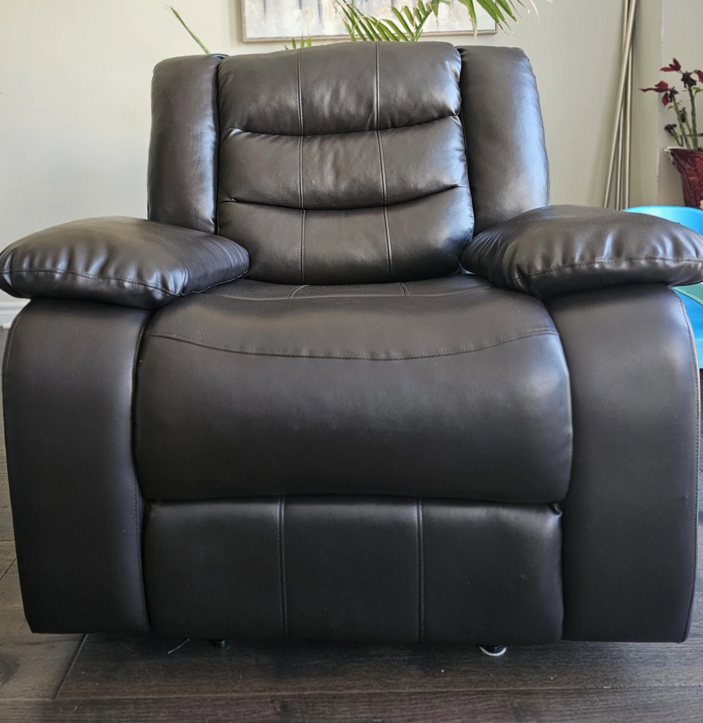 Dark brown leather look Recliner