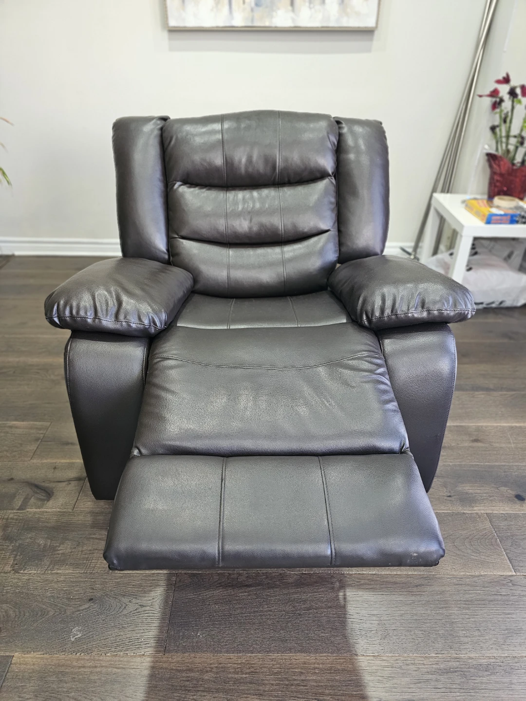 Dark brown leather look Recliner - photo 2