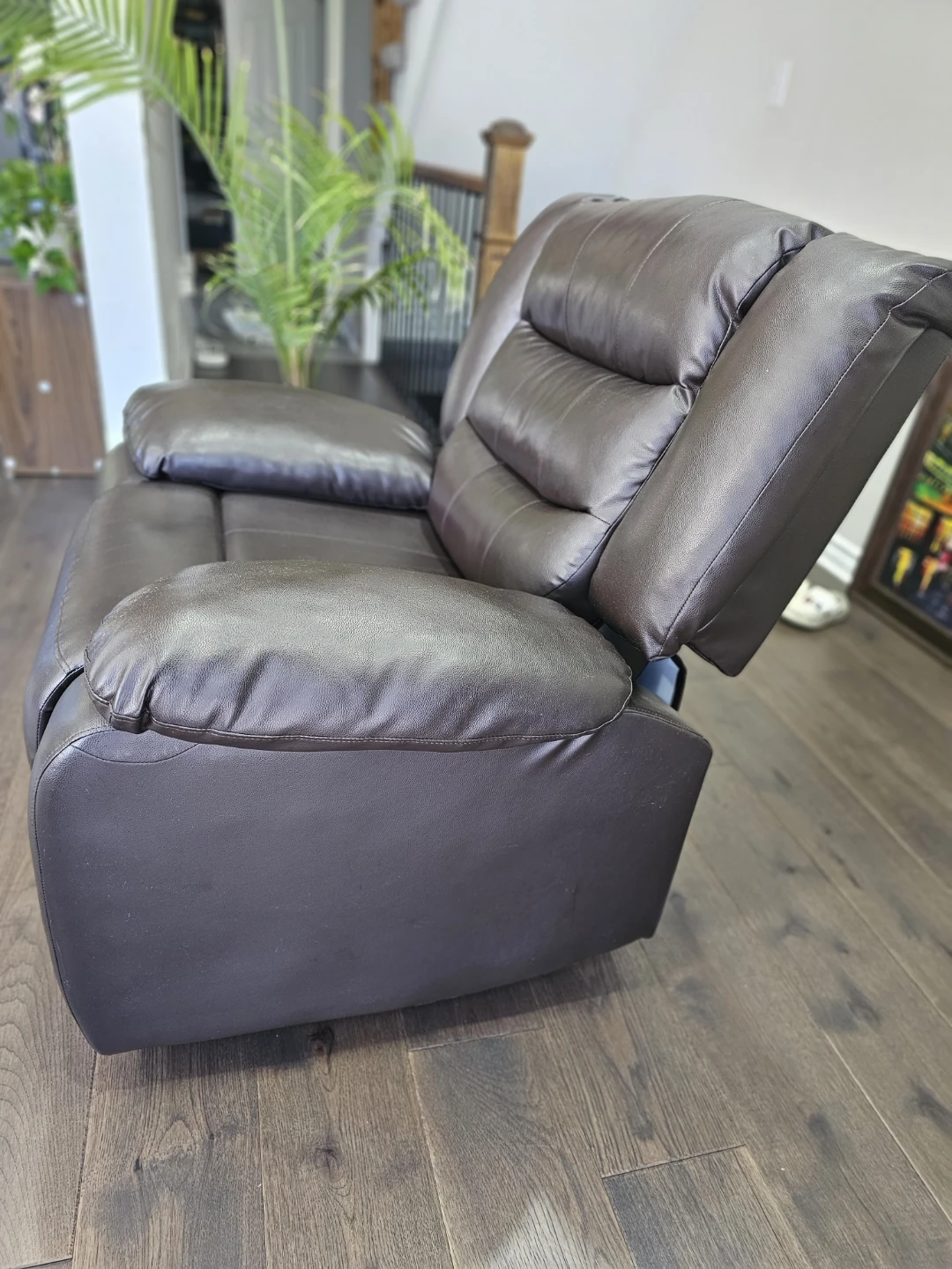 Dark brown leather look Recliner - photo 3
