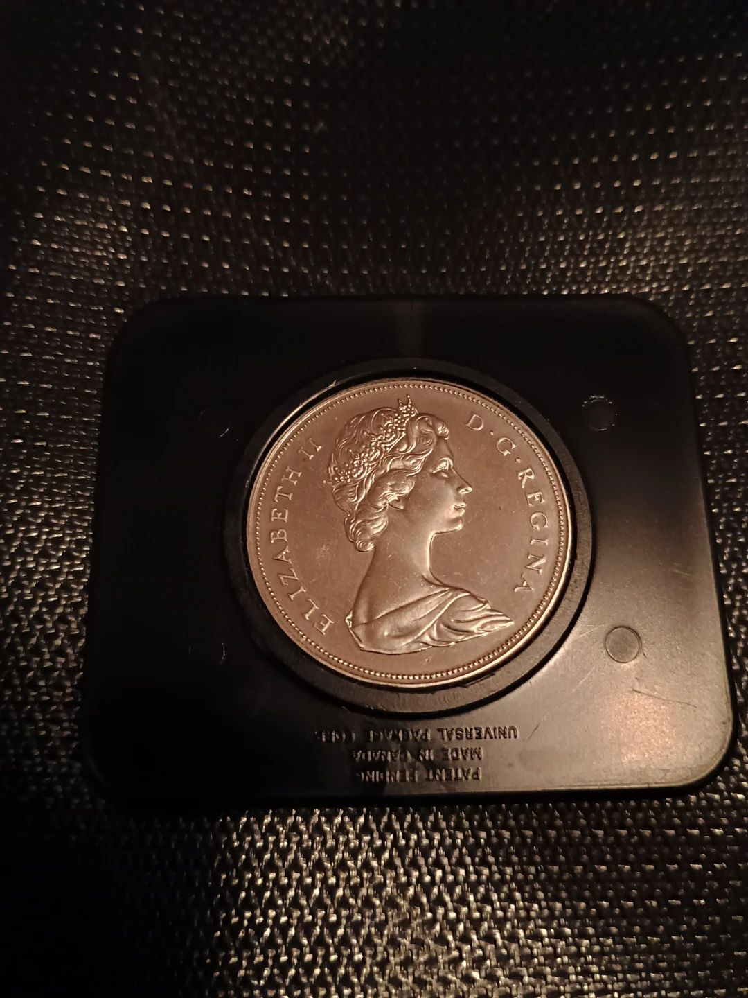 1970 Manitoba Canada Dollar Coin - photo 4